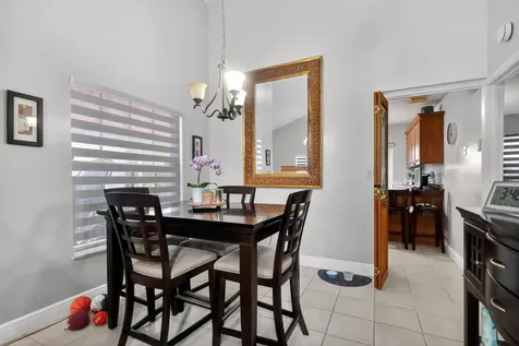 18977 NW 63rd Court Circle Miami Gardens FL 33015