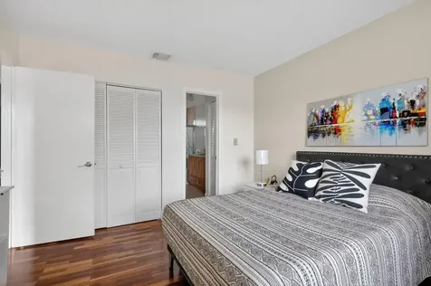 18977 NW 63rd Court Circle Miami Gardens FL 33015