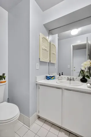 18977 NW 63rd Court Circle Miami Gardens FL 33015