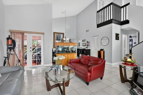 18977 NW 63rd Court Circle Miami Gardens FL 33015