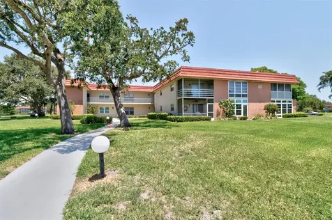 63 Woodland Drive Vero Beach FL 32962