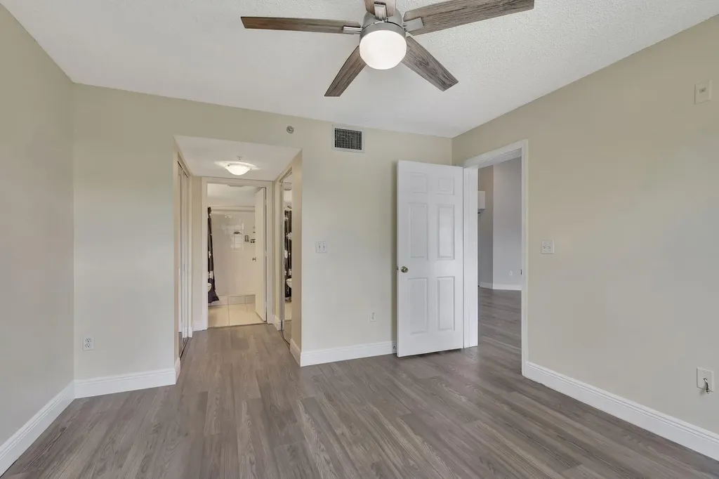 600 N Crestwood Court Court N Royal Palm Beach FL 33411