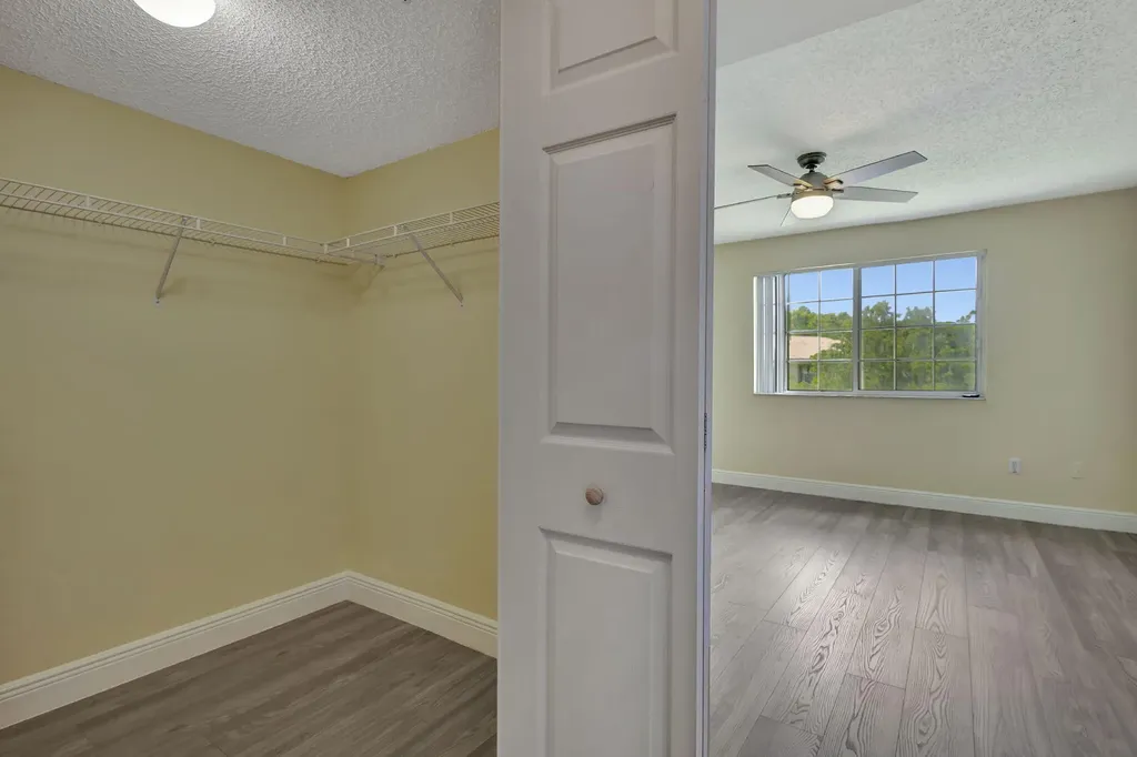 600 N Crestwood Court Court N Royal Palm Beach FL 33411