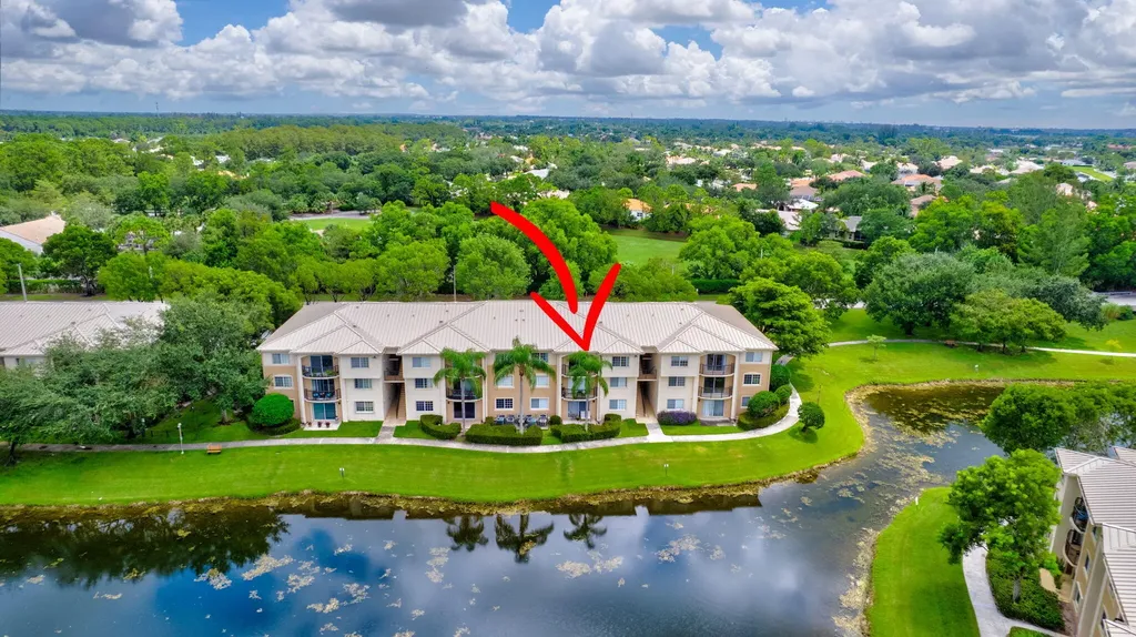 600 N Crestwood Court Court N Royal Palm Beach FL 33411
