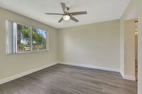 600 N Crestwood Court Court N Royal Palm Beach FL 33411