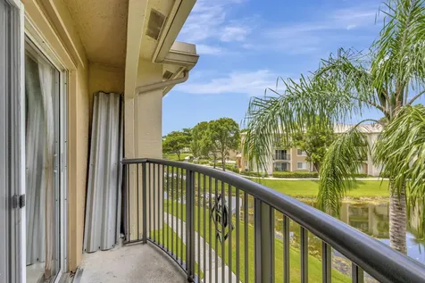 600 N Crestwood Court Court N Royal Palm Beach FL 33411