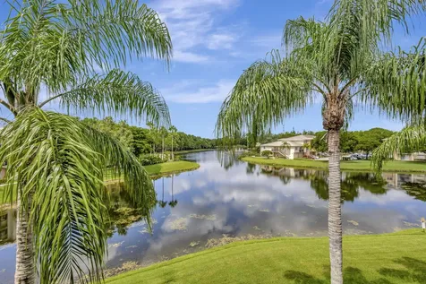 600 N Crestwood Court Court N Royal Palm Beach FL 33411