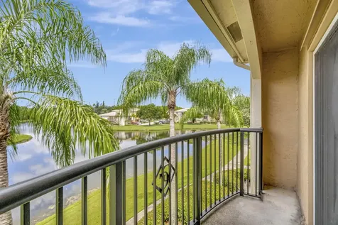 600 N Crestwood Court Court N Royal Palm Beach FL 33411