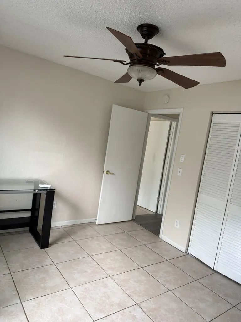 4403 Anna Lane Palm Springs FL 33406
