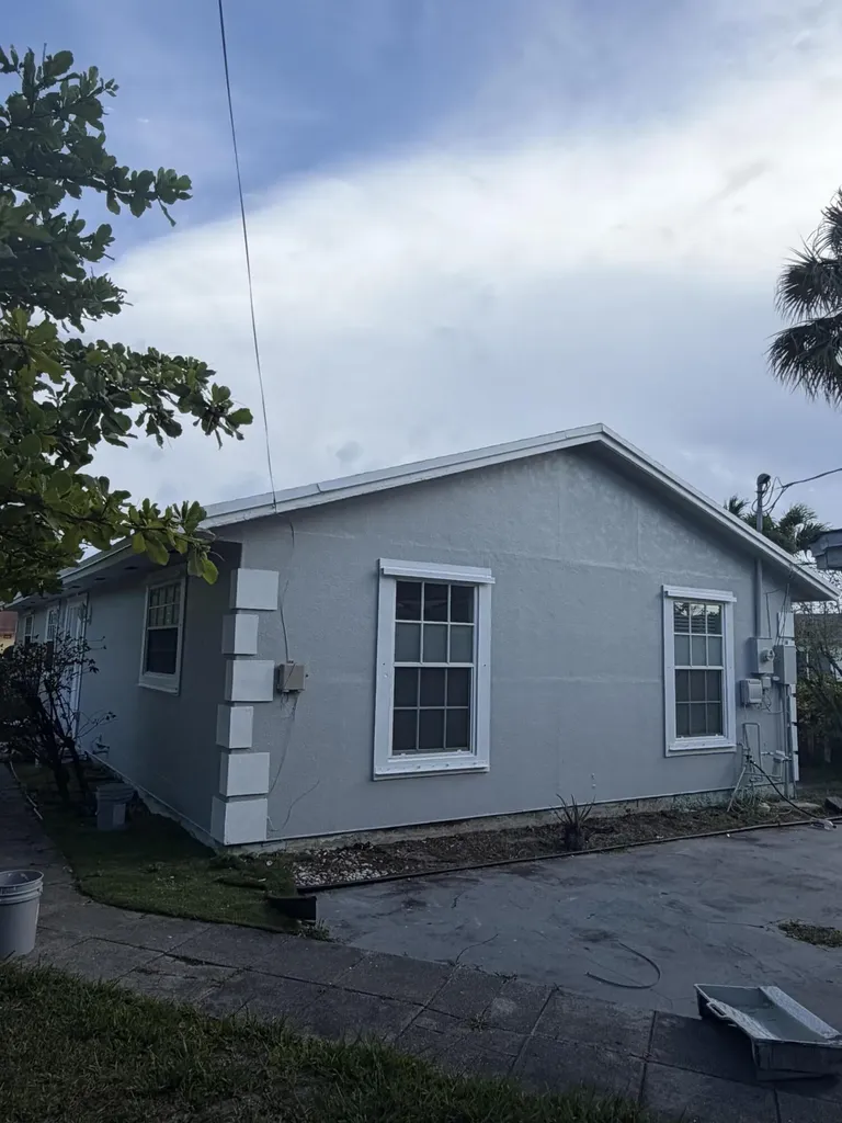 4403 Anna Lane Palm Springs FL 33406