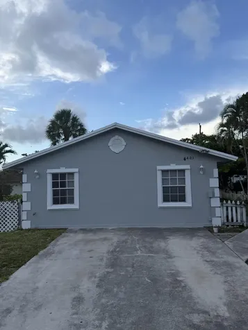 4403 Anna Lane Palm Springs FL 33406