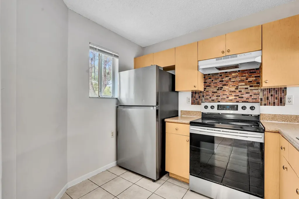 1020 Lake Victoria Drive West Palm Beach FL 33411