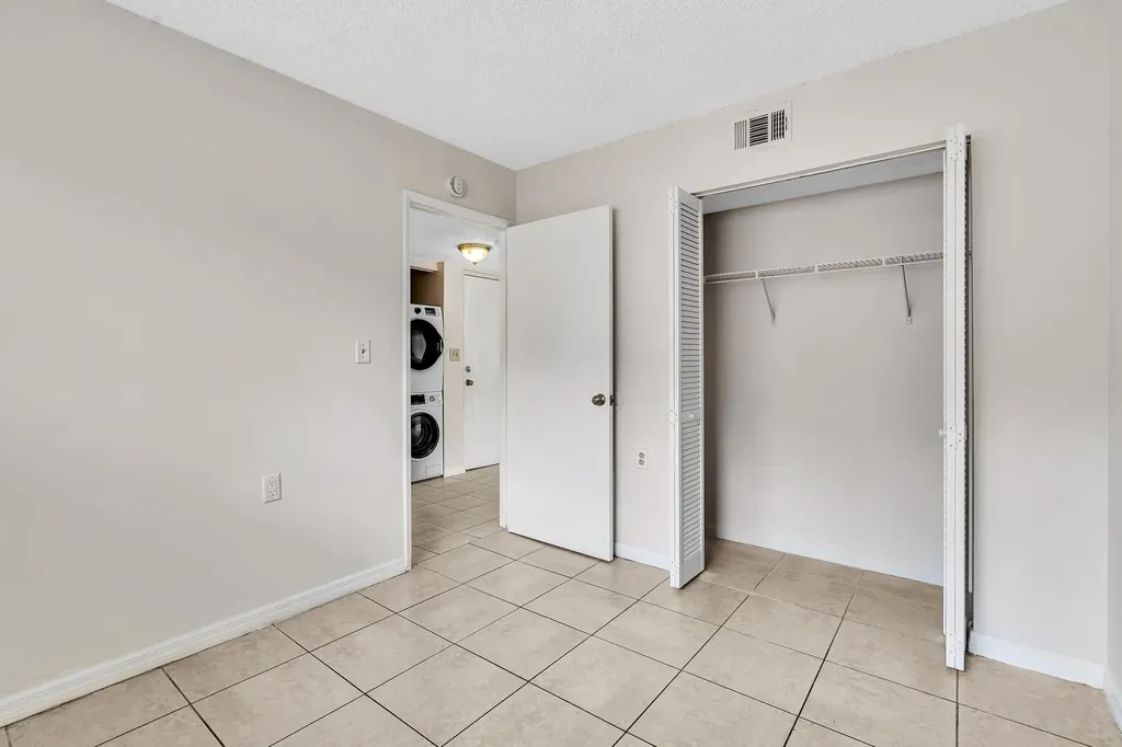 1020 Lake Victoria Drive West Palm Beach FL 33411