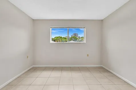 1020 Lake Victoria Drive West Palm Beach FL 33411