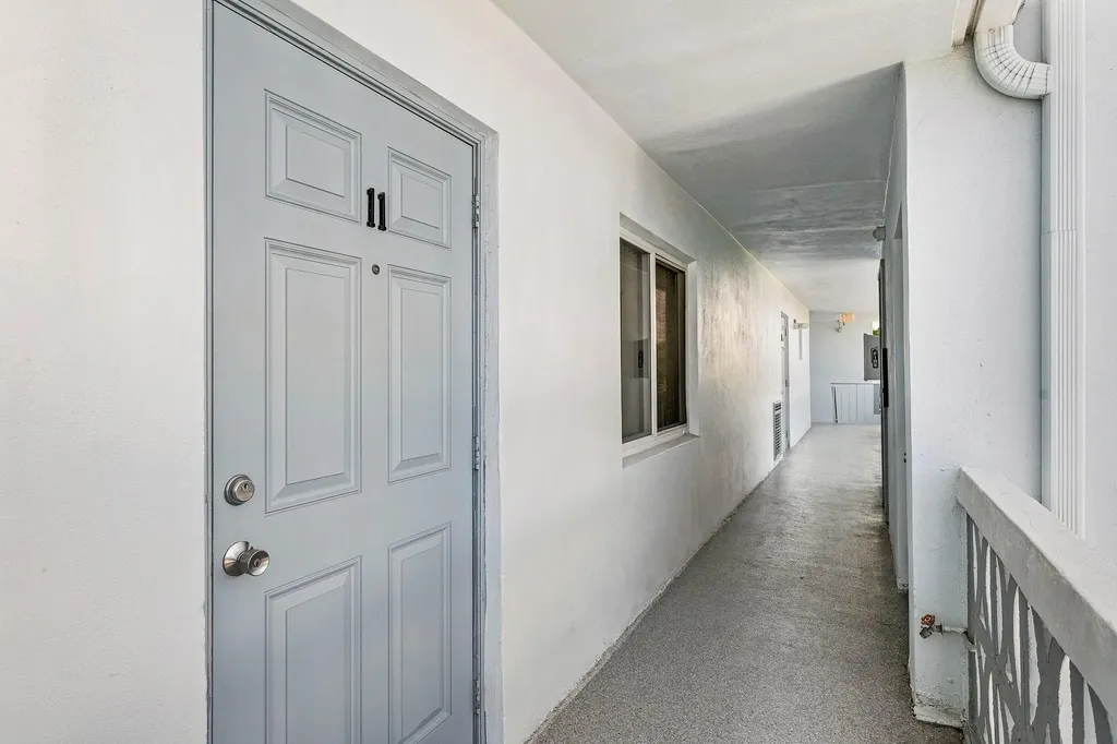 628 Southwind Circle North Palm Beach FL 33408