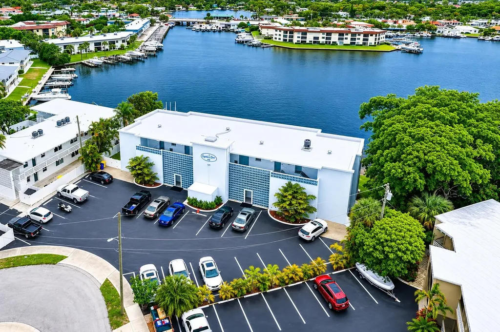 628 Southwind Circle North Palm Beach FL 33408