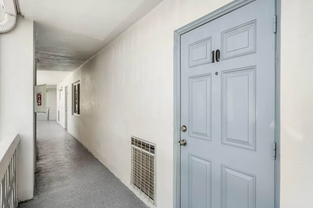 628 Southwind Circle North Palm Beach FL 33408