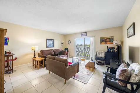 628 Southwind Circle North Palm Beach FL 33408