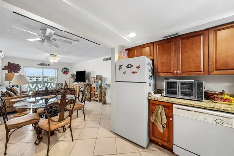 628 Southwind Circle North Palm Beach FL 33408
