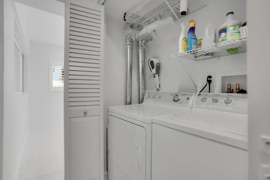 1012 Langer Way Delray Beach FL 33483