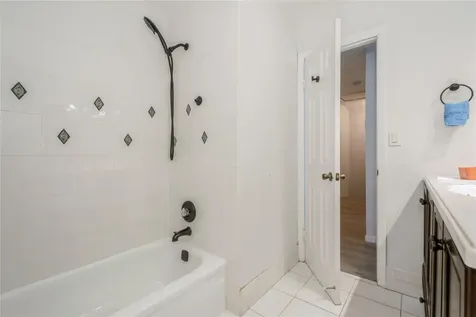 8208 NW 8th Place NW Plantation FL 33324