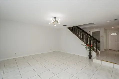 8208 NW 8th Place NW Plantation FL 33324