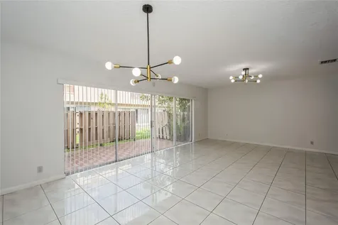 8208 NW 8th Place NW Plantation FL 33324