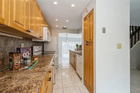 8208 NW 8th Place NW Plantation FL 33324