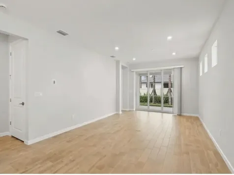 4520 Jolly Roger Manor Vero Beach FL 32967