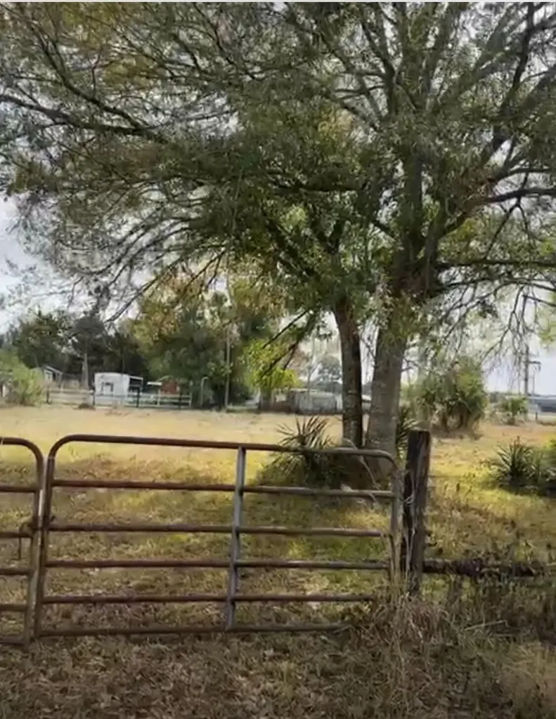 854 NE 42nd Terrace Okeechobee FL 34972