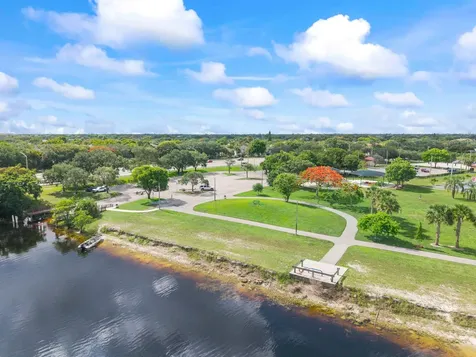 11240 SW 1st Street Coral Springs FL 33071