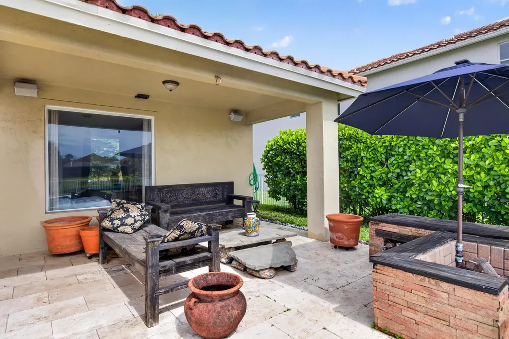 791 SW 191st Avenue Pembroke Pines FL 33029