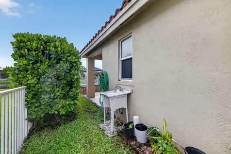 791 SW 191st Avenue Pembroke Pines FL 33029