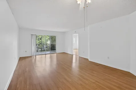 801 SW 138th Avenue Pembroke Pines FL 33027