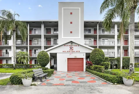 801 SW 138th Avenue Pembroke Pines FL 33027