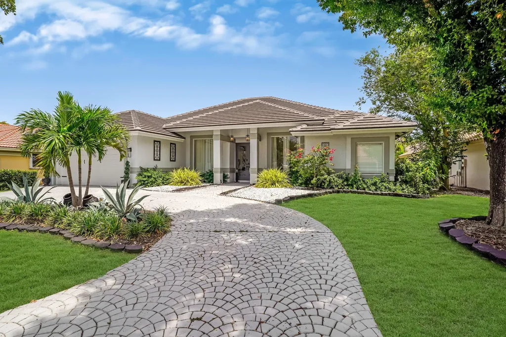 12499 Classic Drive Coral Springs FL 33071