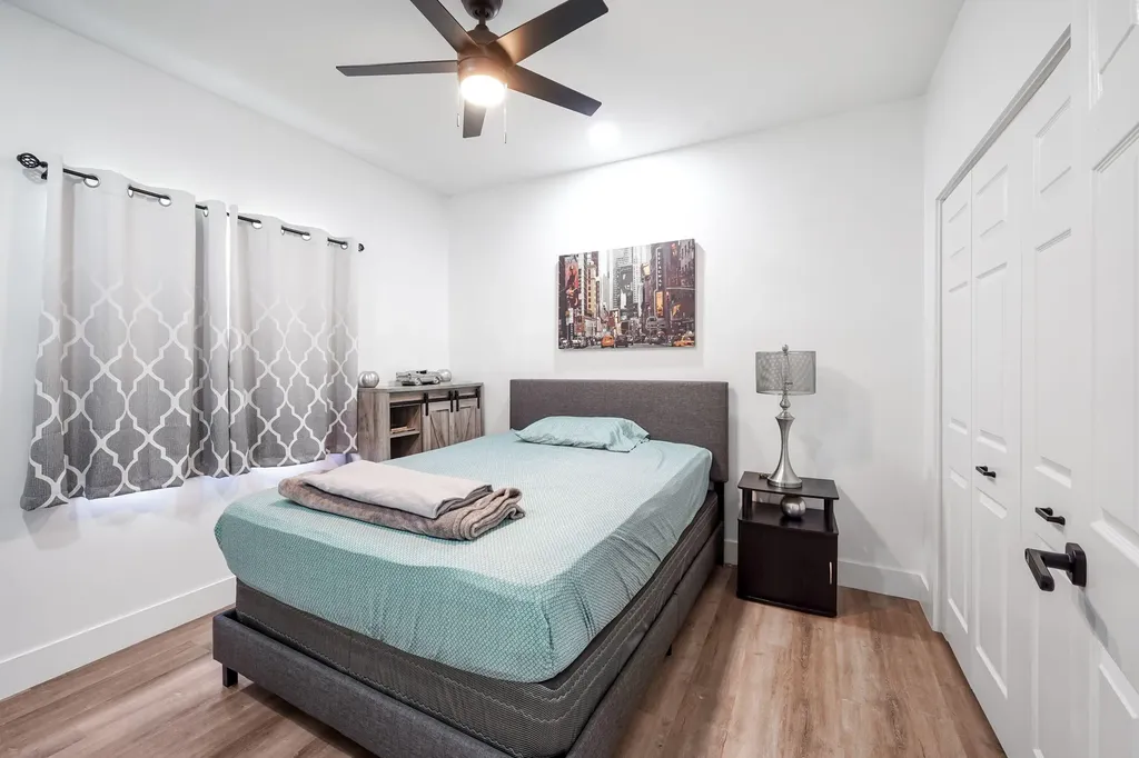 12499 Classic Drive Coral Springs FL 33071