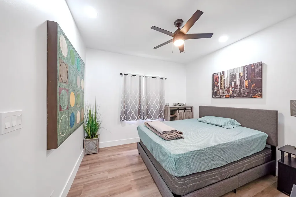 12499 Classic Drive Coral Springs FL 33071