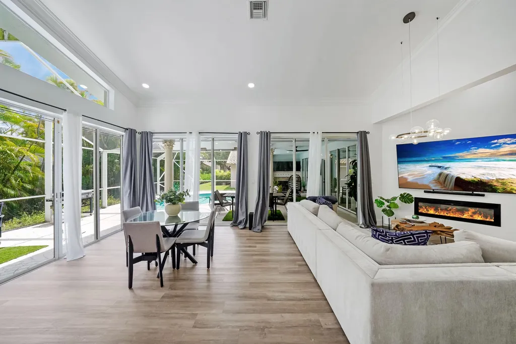 12499 Classic Drive Coral Springs FL 33071