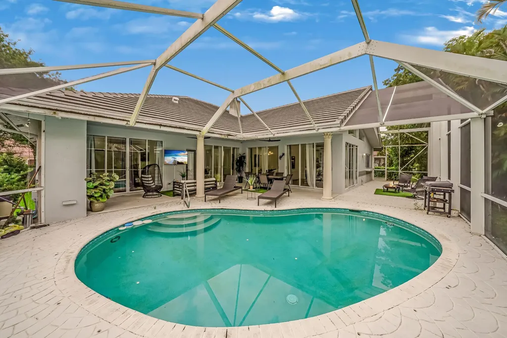 12499 Classic Drive Coral Springs FL 33071