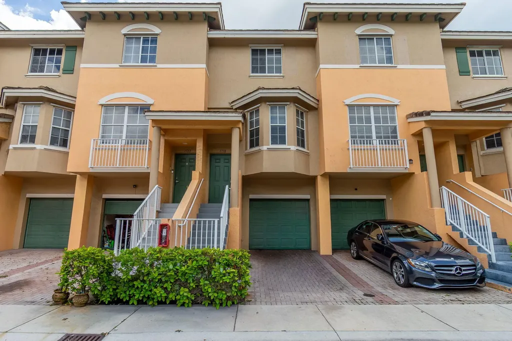 1718 NE 6th Street Boynton Beach FL 33435