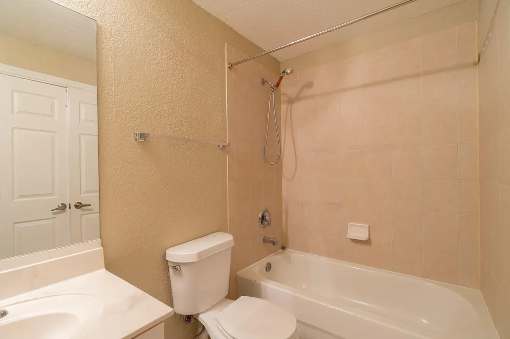 1718 NE 6th Street Boynton Beach FL 33435