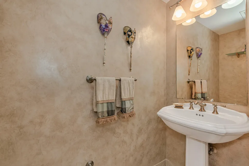 411 N New River Drive Drive E Fort Lauderdale FL 33301