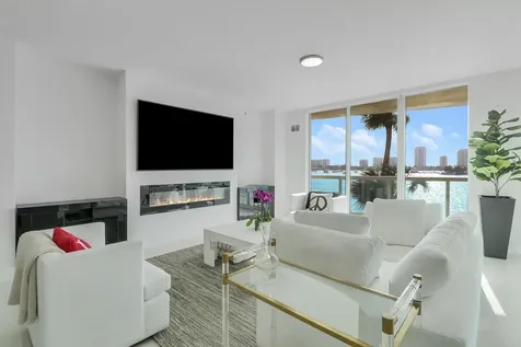 2640 Lake Shore Drive Riviera Beach FL 33404