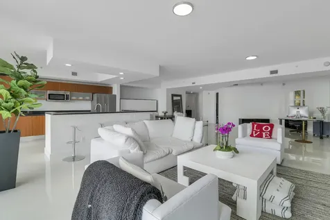 2640 Lake Shore Drive Riviera Beach FL 33404