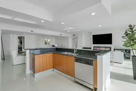 2640 Lake Shore Drive Riviera Beach FL 33404