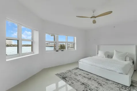 2640 Lake Shore Drive Riviera Beach FL 33404