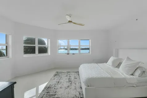 2640 Lake Shore Drive Riviera Beach FL 33404