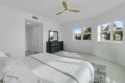 2640 Lake Shore Drive Riviera Beach FL 33404