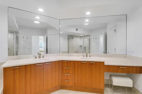 2640 Lake Shore Drive Riviera Beach FL 33404
